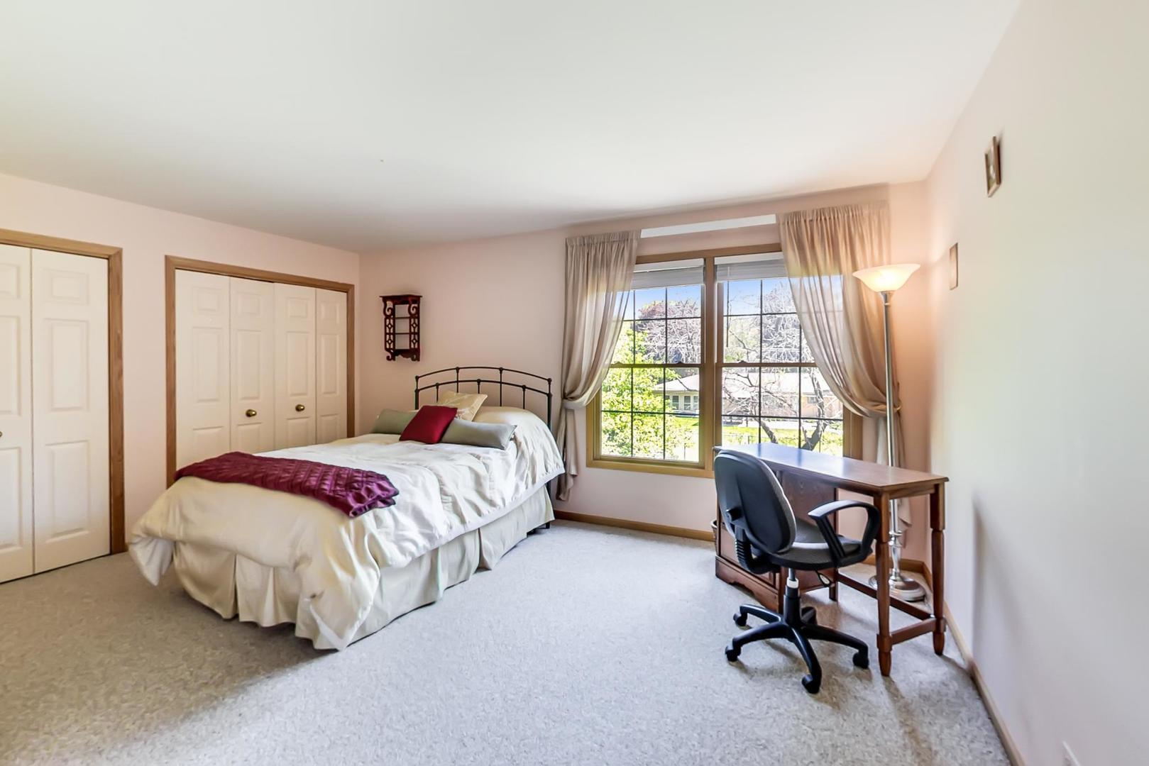 1117 South Elmhurst Road Wheeling, IL 60090 - Photo 18 of 28