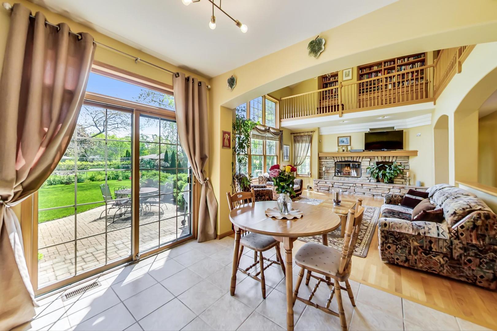 1117 South Elmhurst Road Wheeling, IL 60090 - Photo 9 of 28