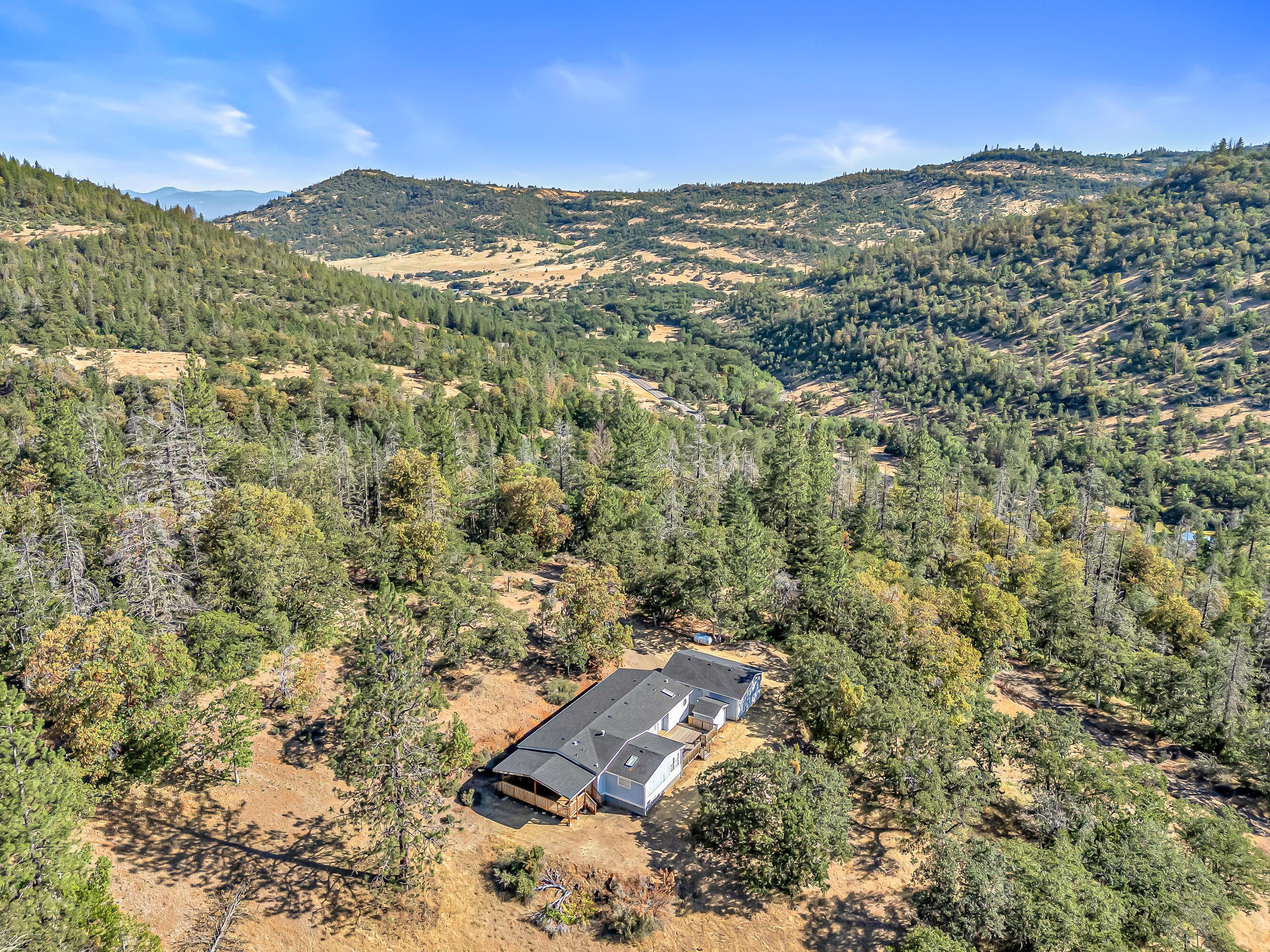 7670 East Antelope Road Eagle Point, OR 97524 - Photo 44 of 48 DJI_20250617090132_0025_D