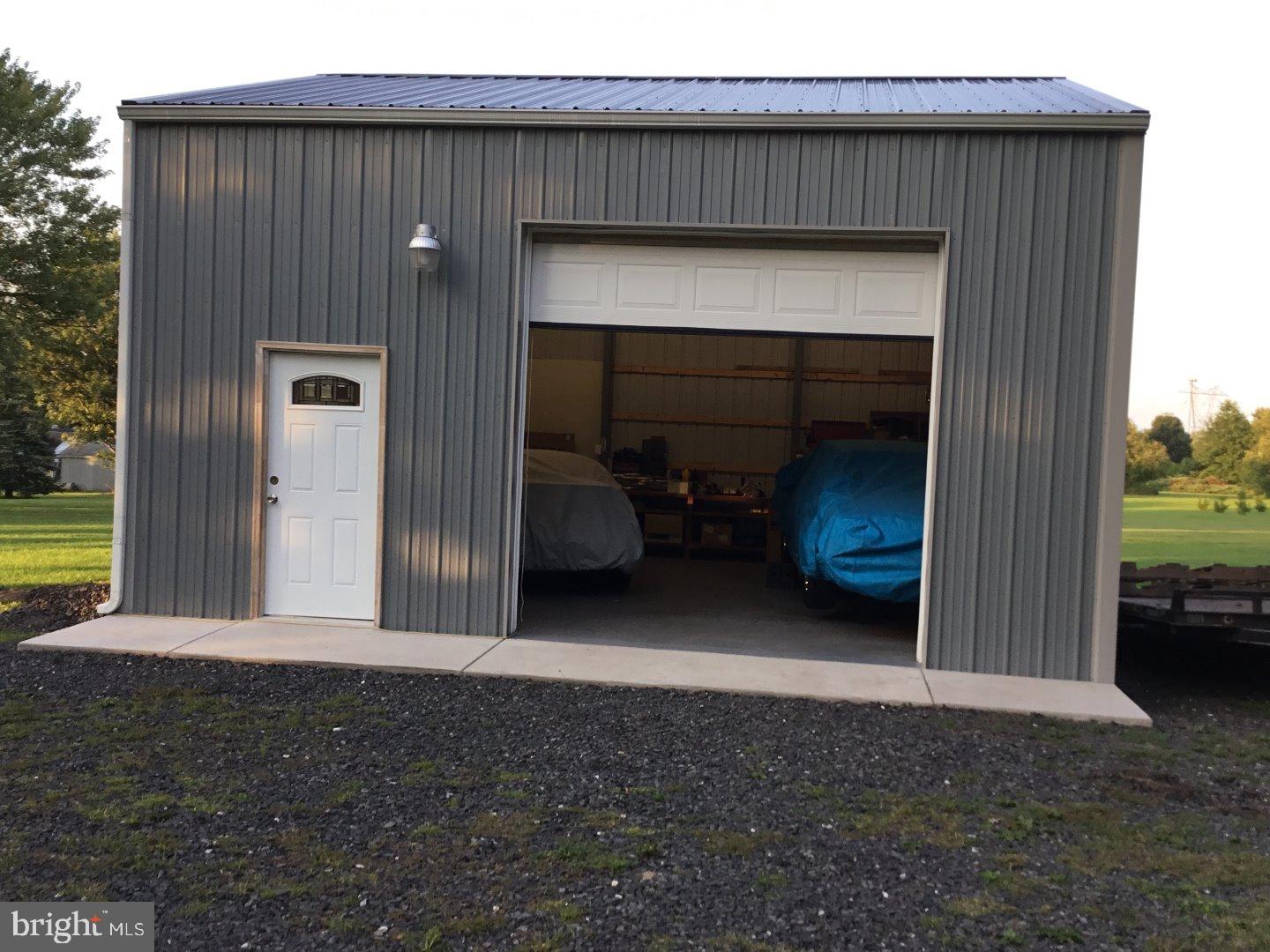472 Mininger Road Souderton, PA 18964 - Photo 21 of 25 Garage