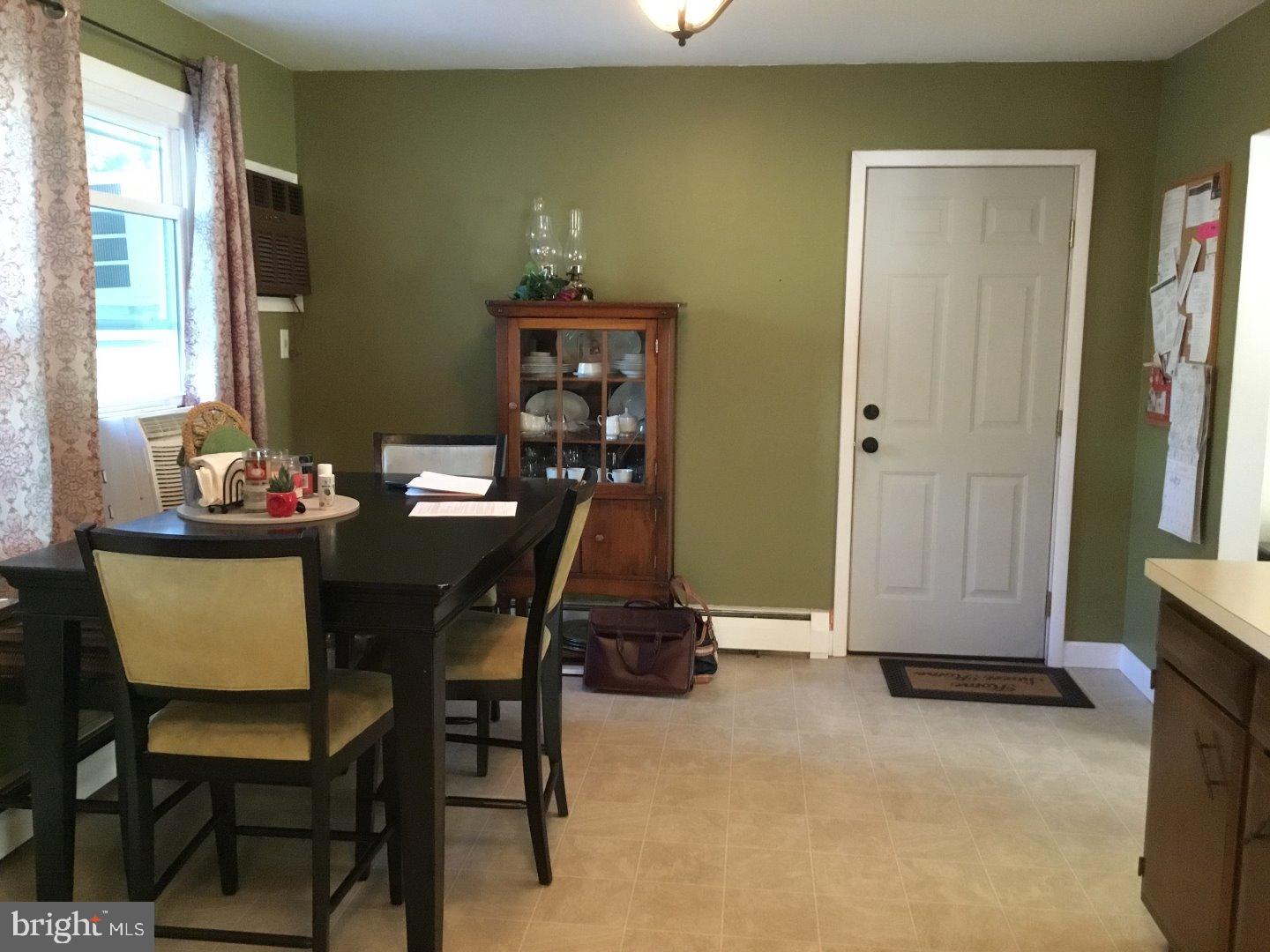 472 Mininger Road Souderton, PA 18964 - Photo 8 of 25 Kitchen