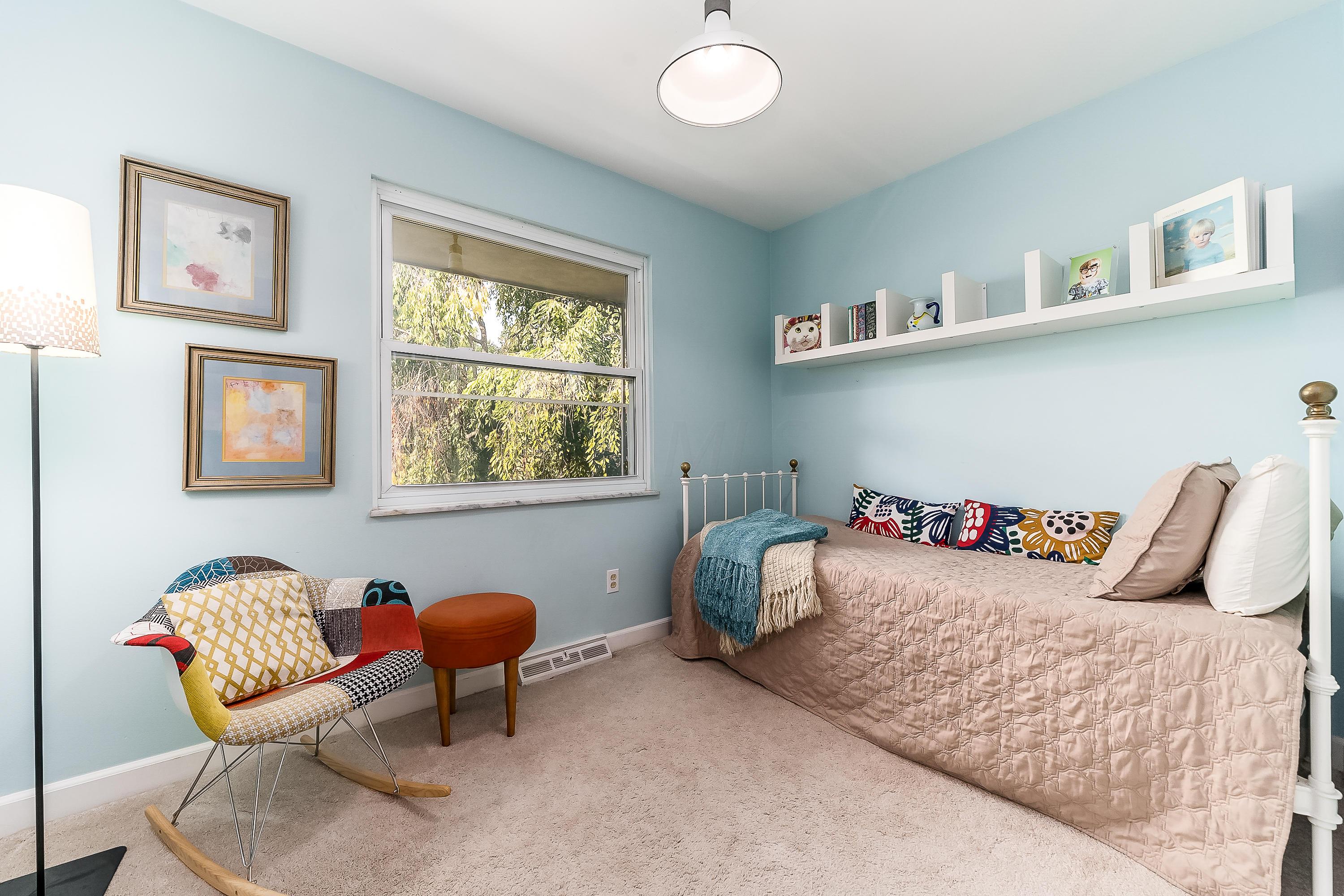 2449 Wimbledon Road Columbus, OH 43220 - Photo 13 of 43
