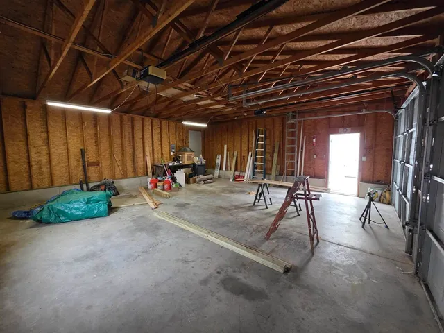 $184,900 | 1206 10th Avenue North, Clinton, IA 52732