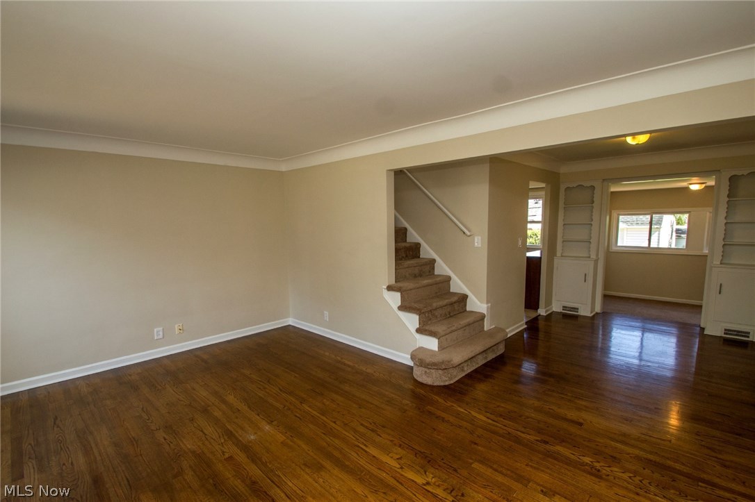 4237 Stilmore Road Cleveland, OH 44121 - Photo 4 of 17 Perfectly maintained original hardwood floors