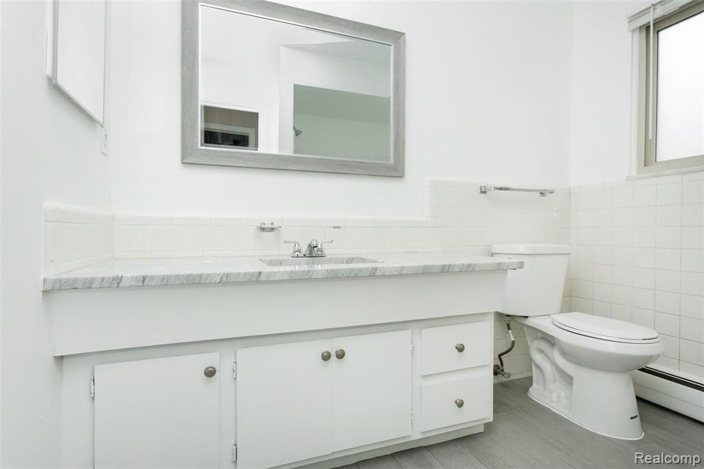 3314 Greenfield Road, Unit 10 Royal Oak, MI 48073 - Photo 12 of 17