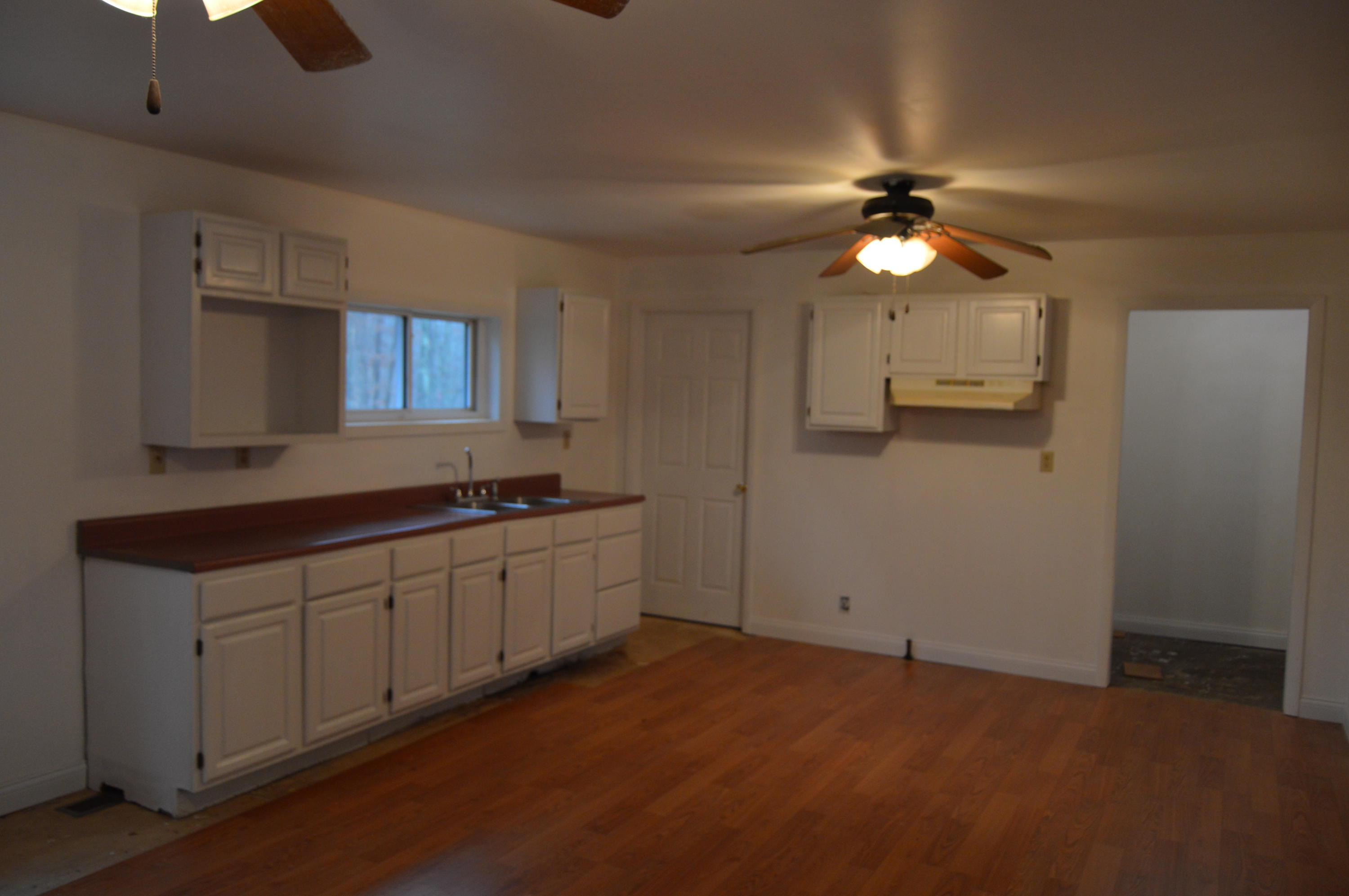 430 Bowling Road Robbins, TN 37852 - Photo 6 of 31 DSC_0697