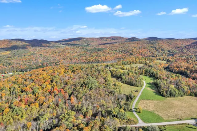 $799,000 | 915 Turnpike Road, Washington, VT 05675