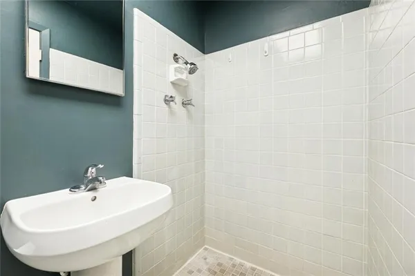 $1,500 | 1227 Chartres Street, Unit 1A, New Orleans, LA 70116