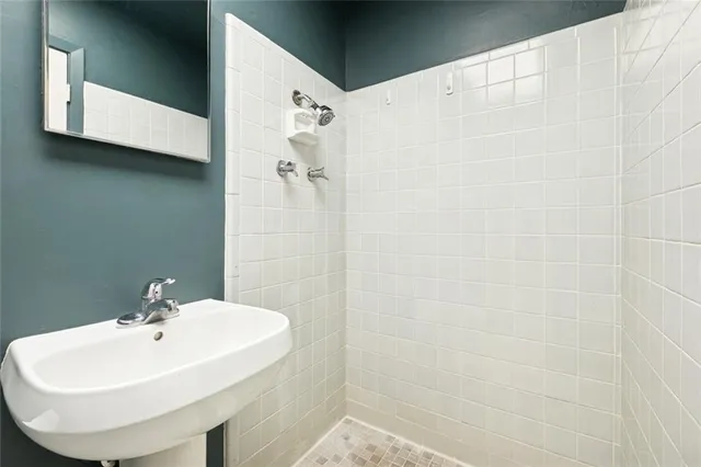 $1,500 | 1227 Chartres Street, Unit 1A, New Orleans, LA 70116