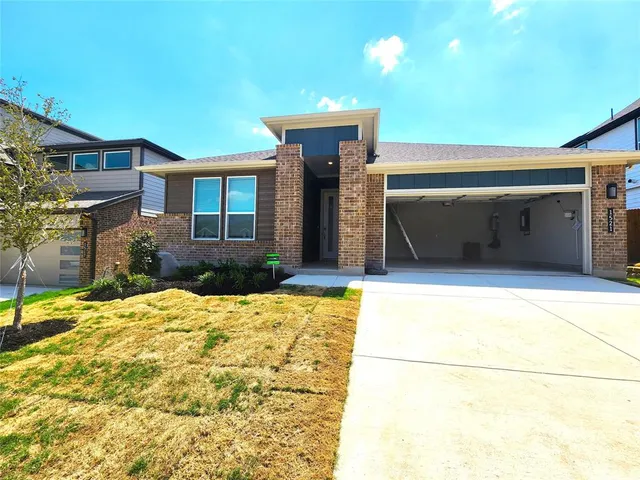$2,700 | 1521 Razorbill Road, Denton, TX 76205
