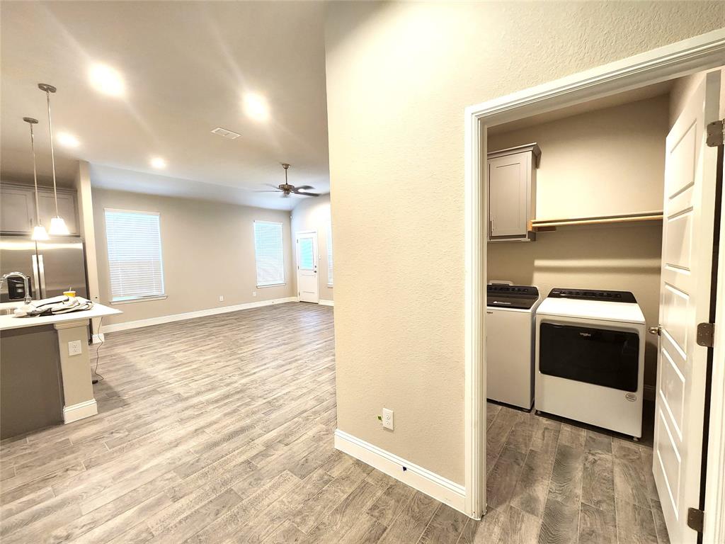 1521 Razorbill Road Denton, TX 76205 - Photo 11 of 35