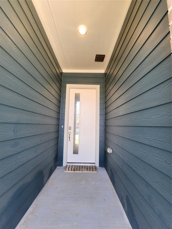 1521 Razorbill Road Denton, TX 76205 - Photo 2 of 35