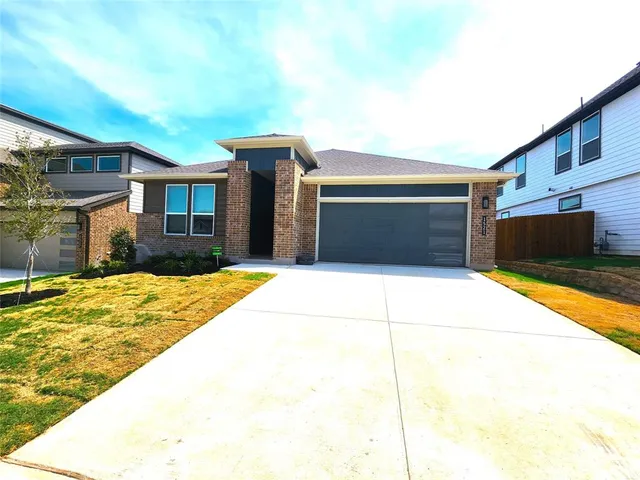 $2,700 | 1521 Razorbill Road, Denton, TX 76205