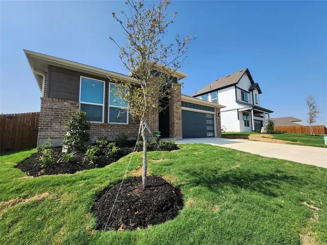 $2,700 | 1521 Razorbill Road, Denton, TX 76205