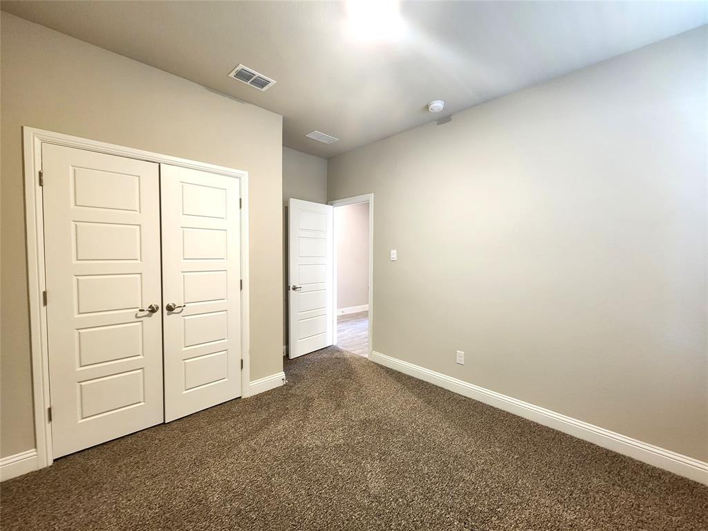 1521 Razorbill Road Denton, TX 76205 - Photo 9 of 35