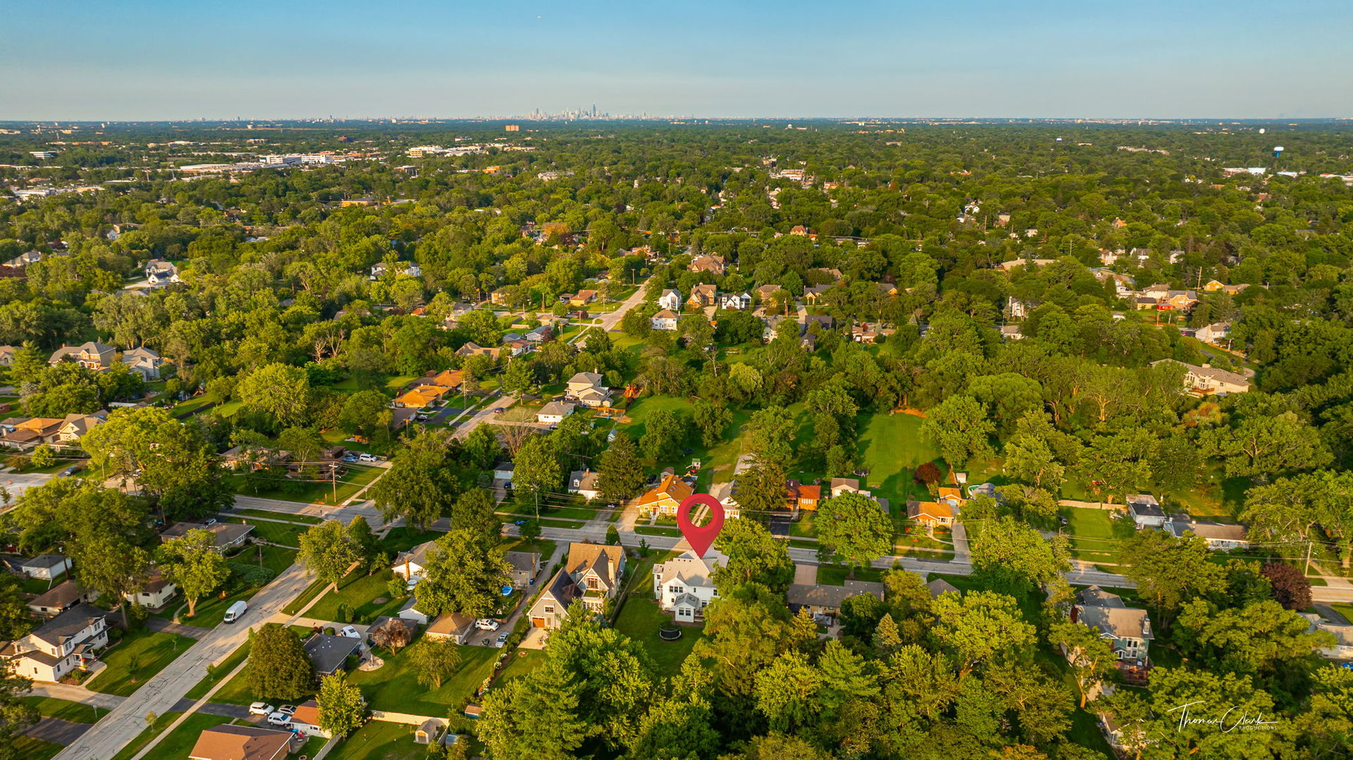 4720 Cumnor Road Downers Grove, IL 60515 - Photo 44 of 57 a view of city and an ocean