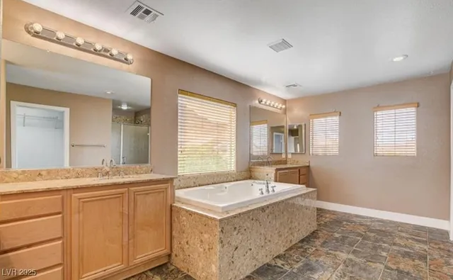 $2,800 | 757 Secret London Avenue, Las Vegas, NV 89178