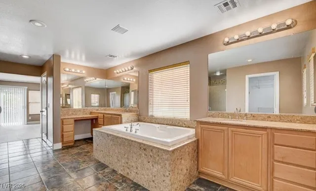 $2,800 | 757 Secret London Avenue, Las Vegas, NV 89178