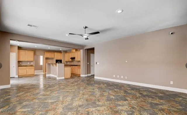 $2,800 | 757 Secret London Avenue, Las Vegas, NV 89178