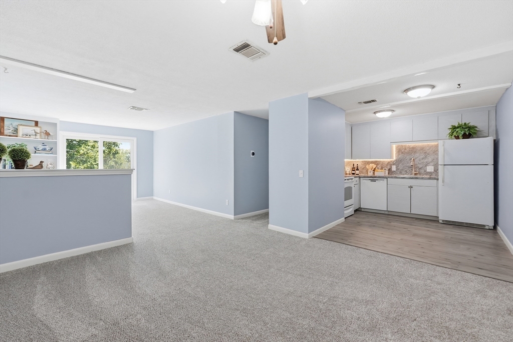 176 Maple Avenue, Unit 136 Rutland, MA 01543 - Photo 13 of 32 Gallery Image 13