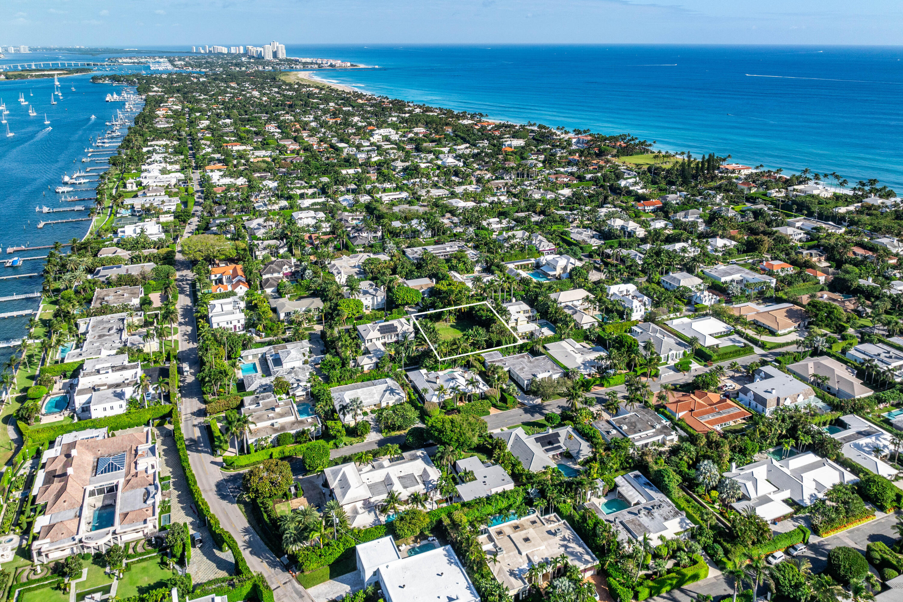 324 Eden Road Palm Beach, FL 33480 - Photo 20 of 23 011-324EdenRoad-PalmBeach-FL-33480-FULL