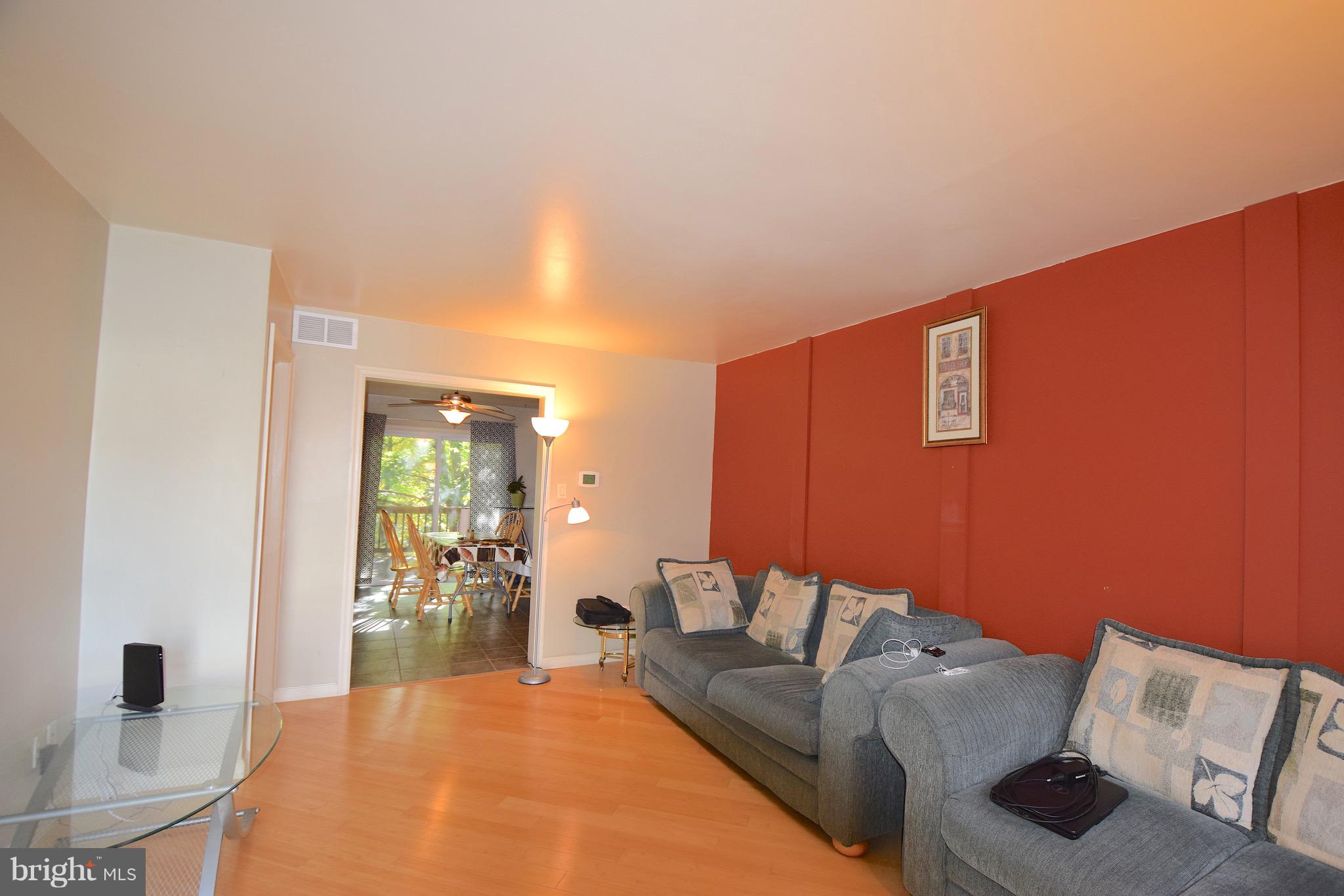 3509 Santee Road Baltimore, MD 21236 - Photo 3 of 23 Living Room