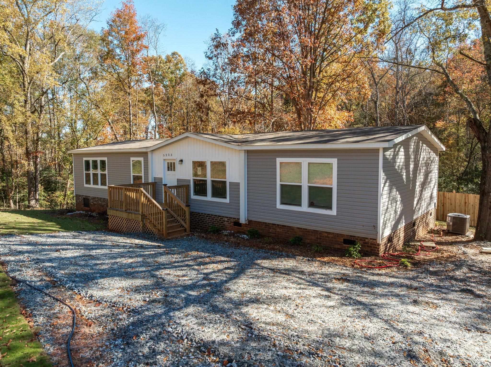 5223 Highway 11 Inman, SC 29349 - Photo 2 of 46