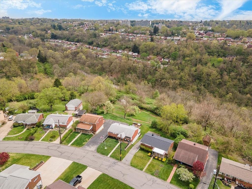 666 Lindsay Road Carnegie, PA 15106 - Photo 25 of 25 an aerial view of residential houses with outdoor space
