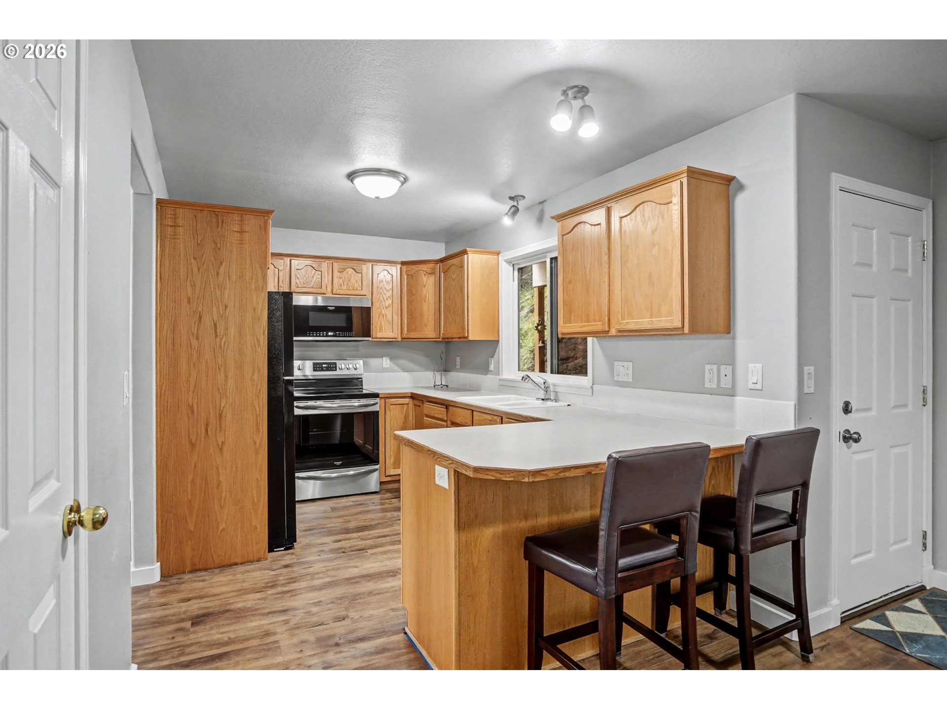 6049 Fircrest Street Southeast Salem, OR 97306 - Photo 13 of 44