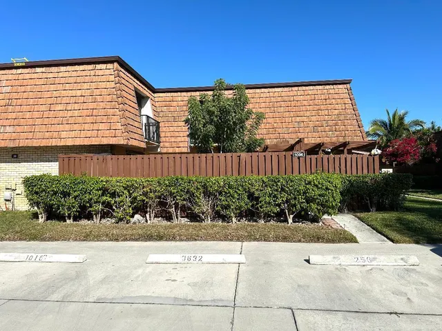 $309,000 | 1006 10th Lane, Greenacres, FL 33463