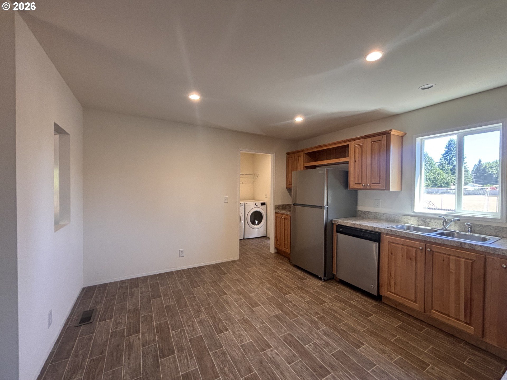 104 River Loop 1 Eugene, OR 97404 - Photo 6 of 32