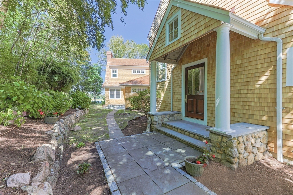 4390 Main Street Barnstable, MA 02675 - Photo 7 of 42