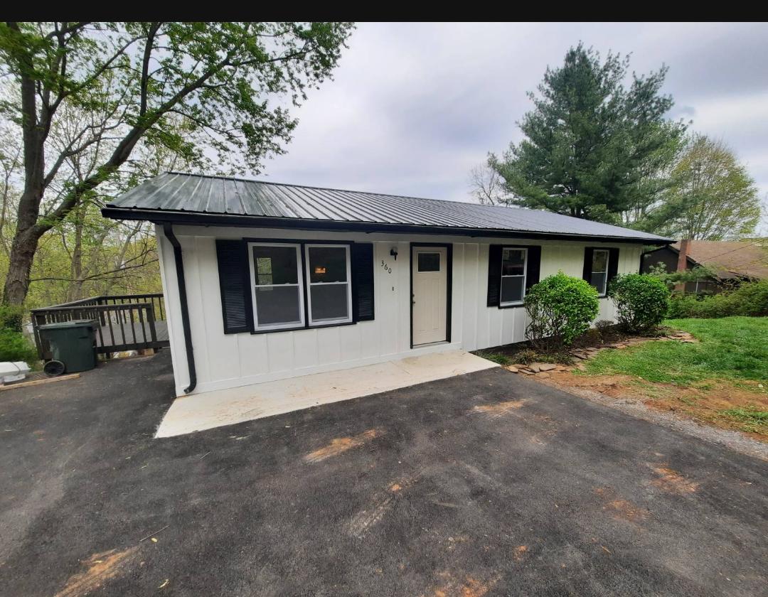 Deacon House