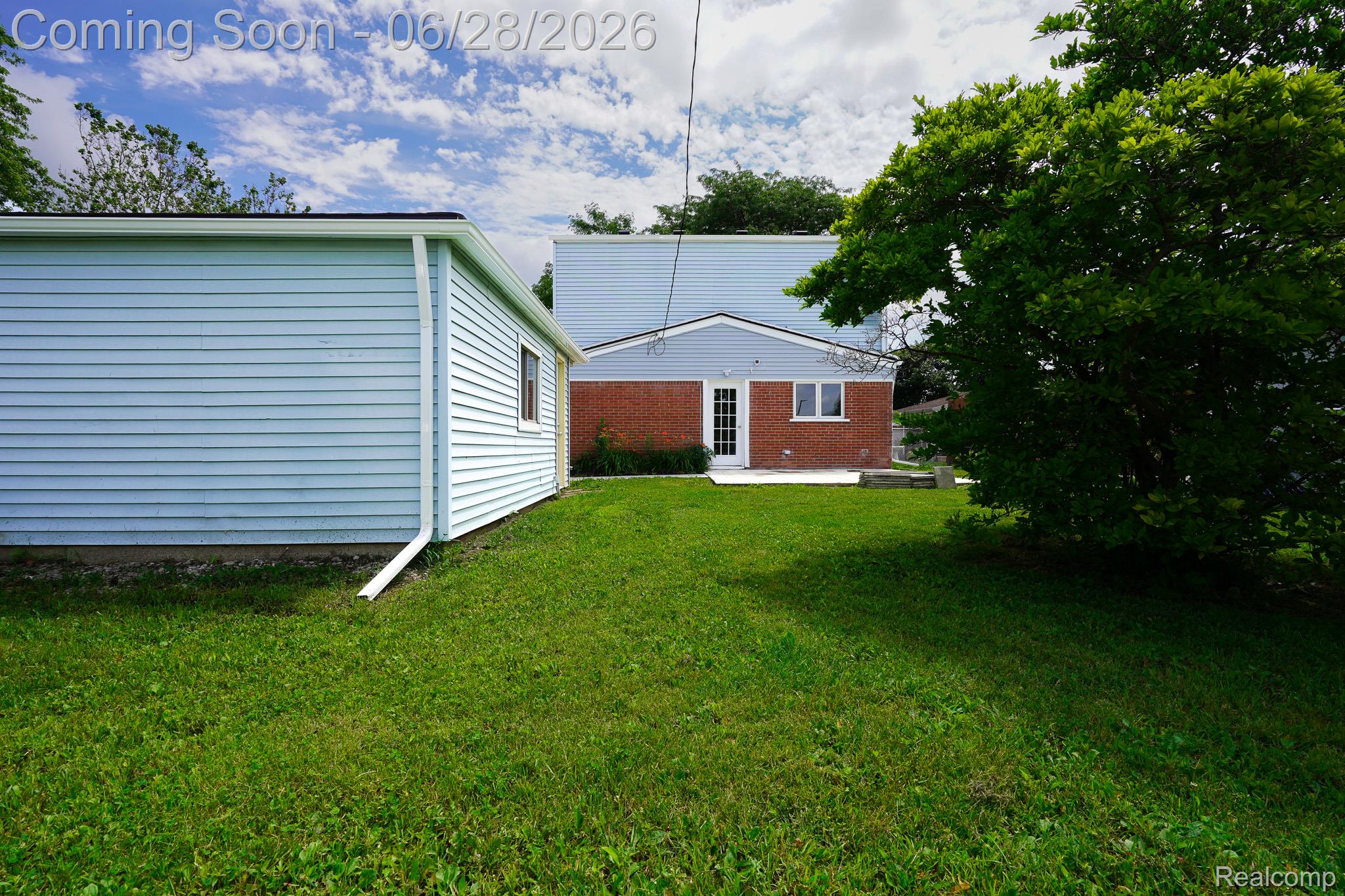 15646 Selwyn Road Southgate, MI 48195 - Photo 10 of 69 DDS04803.jpg