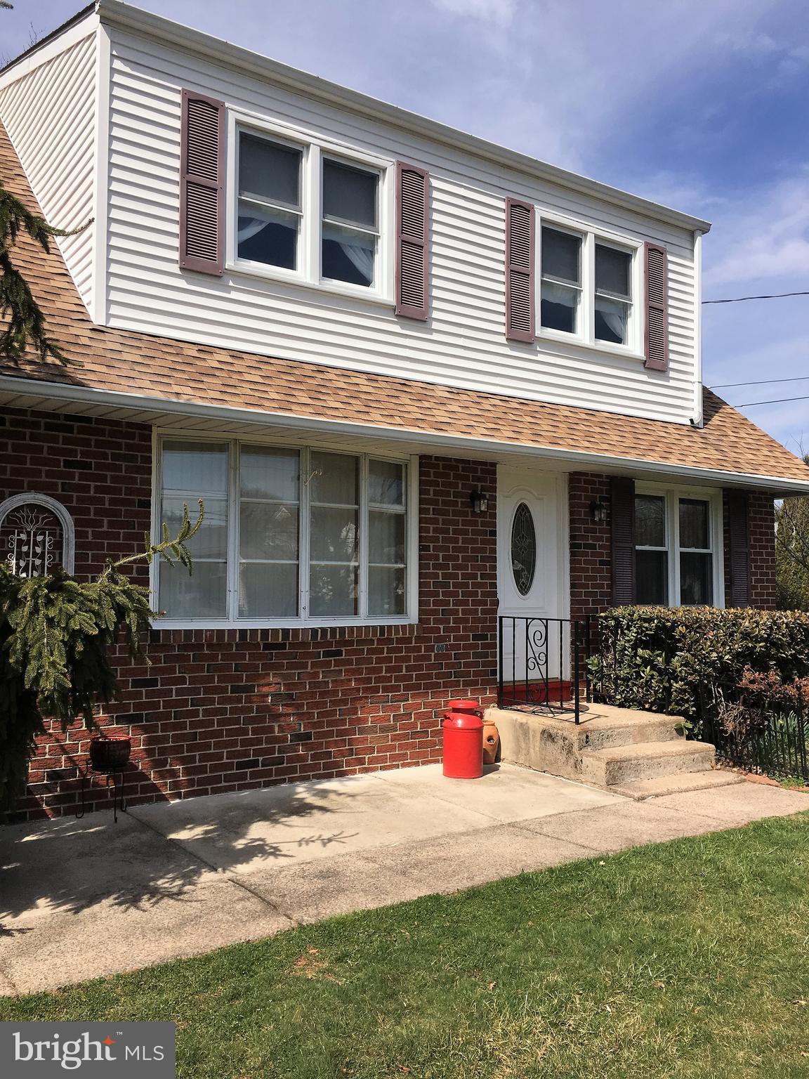 906 Rutledge Avenue Horsham, PA 19044 - Photo 2 of 18 Gallery Image 2