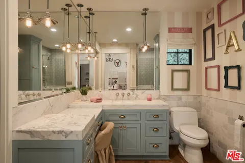 $4,395,000 | 2835 Westbrook Avenue, Los Angeles, CA 90046