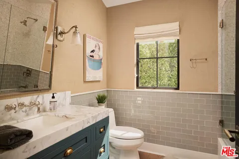 $4,395,000 | 2835 Westbrook Avenue, Los Angeles, CA 90046