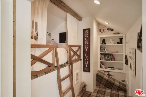 $4,395,000 | 2835 Westbrook Avenue, Los Angeles, CA 90046