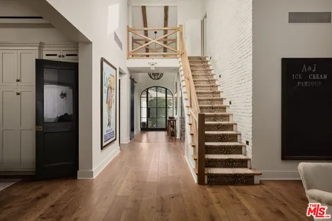 $4,395,000 | 2835 Westbrook Avenue, Los Angeles, CA 90046