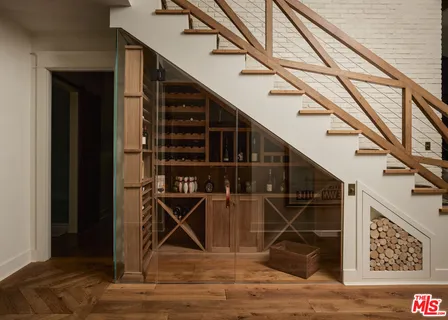 $4,395,000 | 2835 Westbrook Avenue, Los Angeles, CA 90046