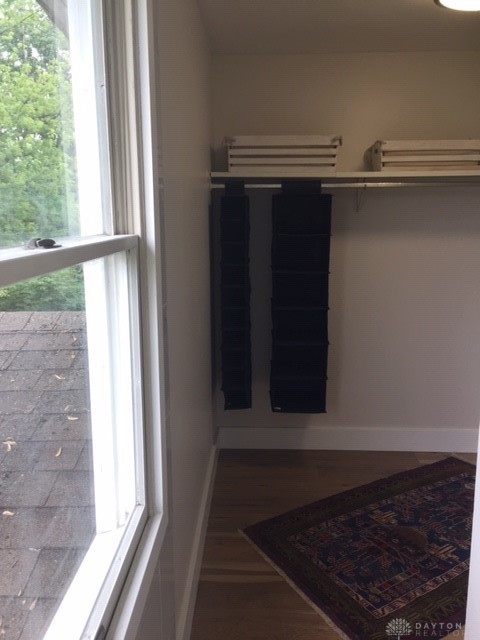 330 Village Square Road Centerville, OH 45458 - Photo 40 of 67 Master Walking Closet