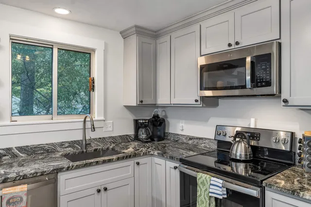 $360,000 | 18 Condo Road, Unit 1, Campton, NH 03223