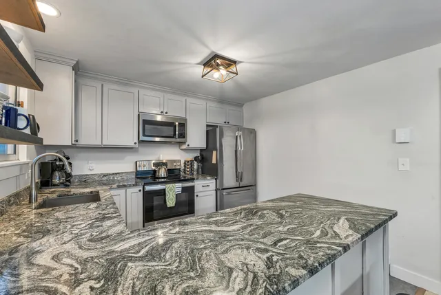 $360,000 | 18 Condo Road, Unit 1, Campton, NH 03223