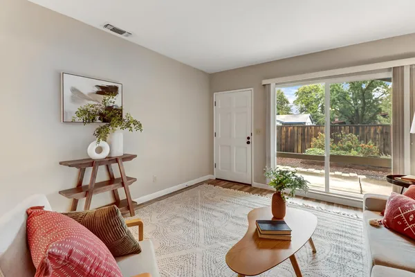 $533,500 | 2317 East 8th Street, Davis, CA 95618