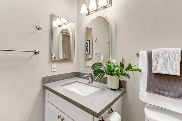 $533,500 | 2317 East 8th Street, Davis, CA 95618