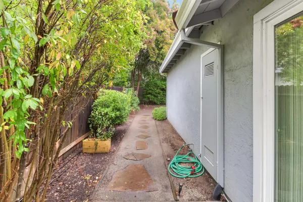 $533,500 | 2317 East 8th Street, Davis, CA 95618