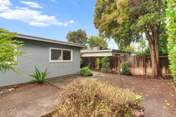 $533,500 | 2317 East 8th Street, Davis, CA 95618