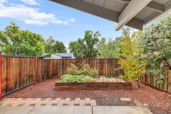 $533,500 | 2317 East 8th Street, Davis, CA 95618