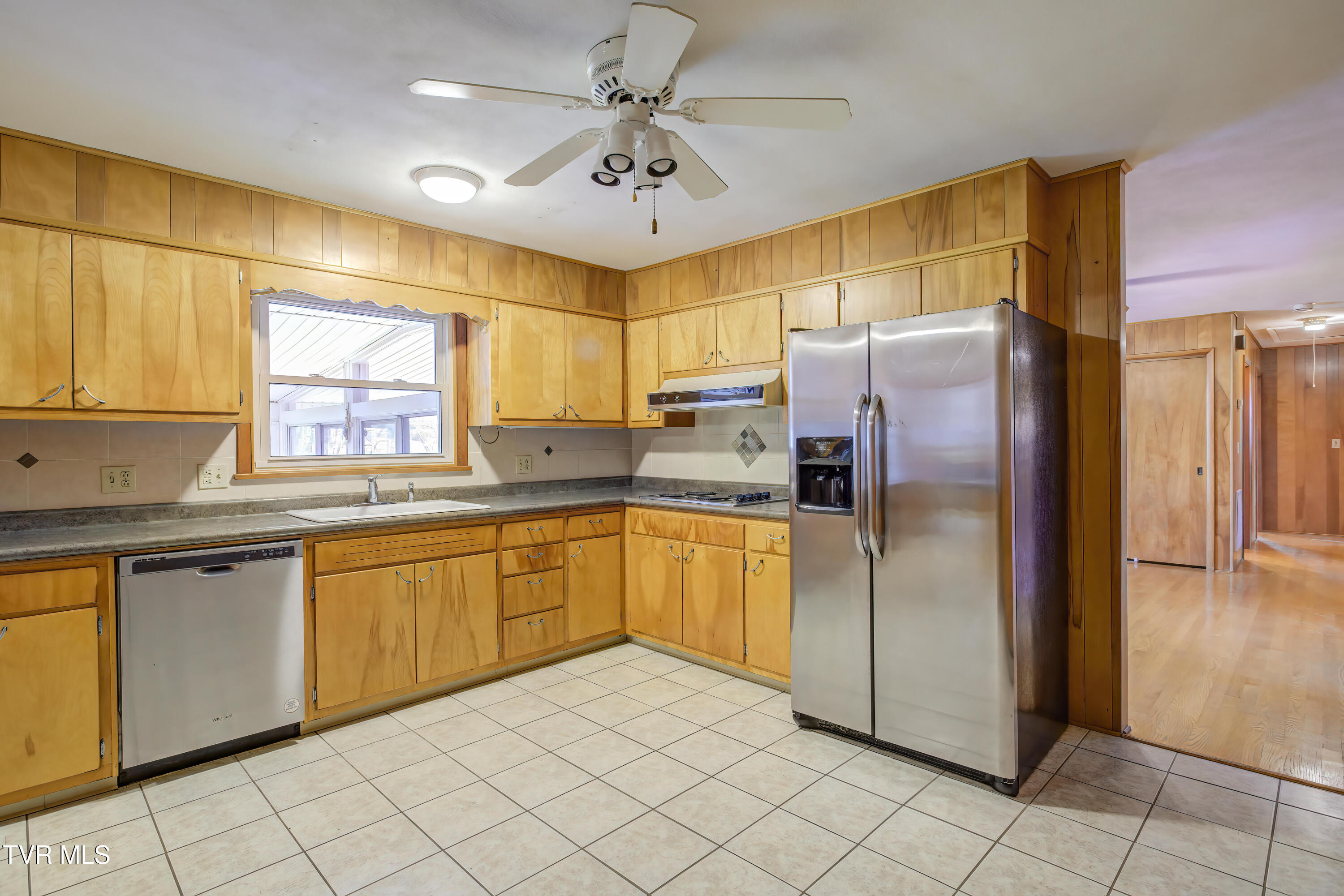 1238 Gray Station Road Gray, TN 37615 - Photo 21 of 51 1238 Gray Station (79)