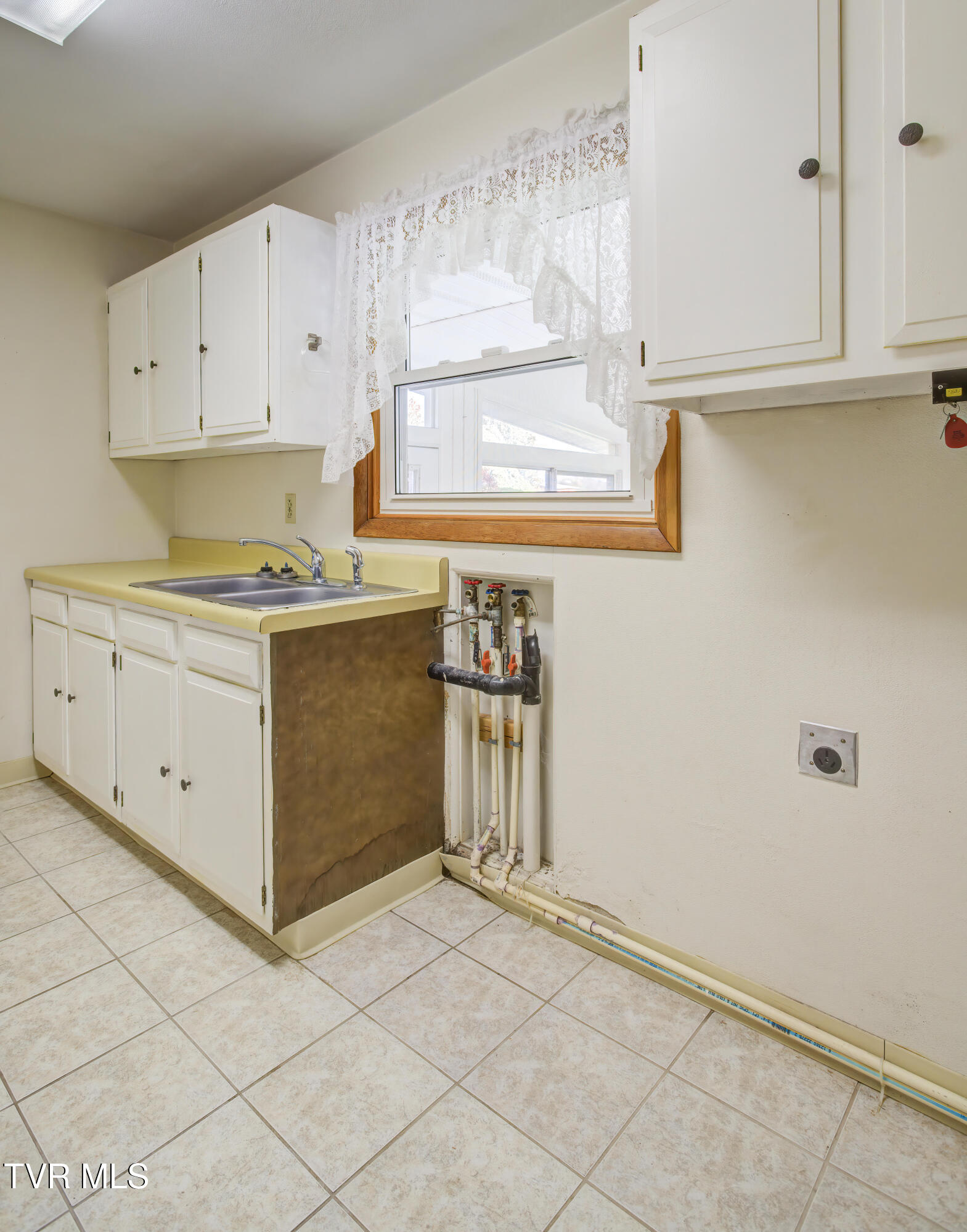 1238 Gray Station Road Gray, TN 37615 - Photo 25 of 51 1238 Gray Station (82)